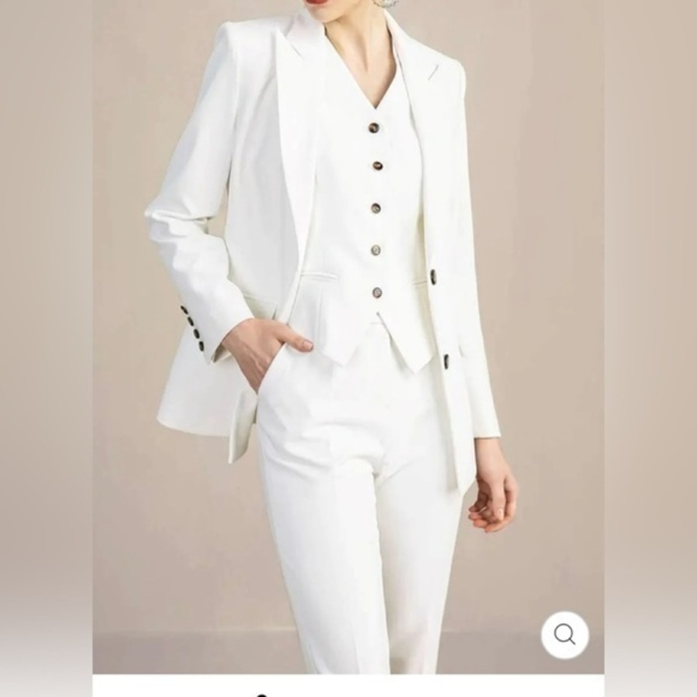 Revolve Solove Dress 3 Pieces Slim Fit Peak Lapel Suit (Blazer+vest+Pants) set